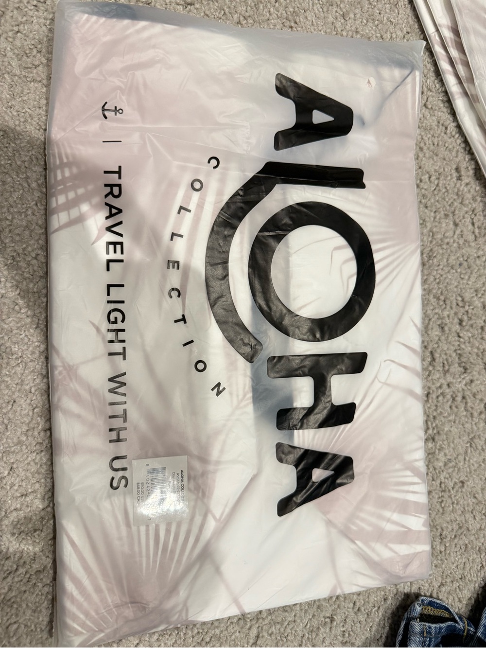 ALOHA Collection Light Pink Travel Bag with Palm Accent